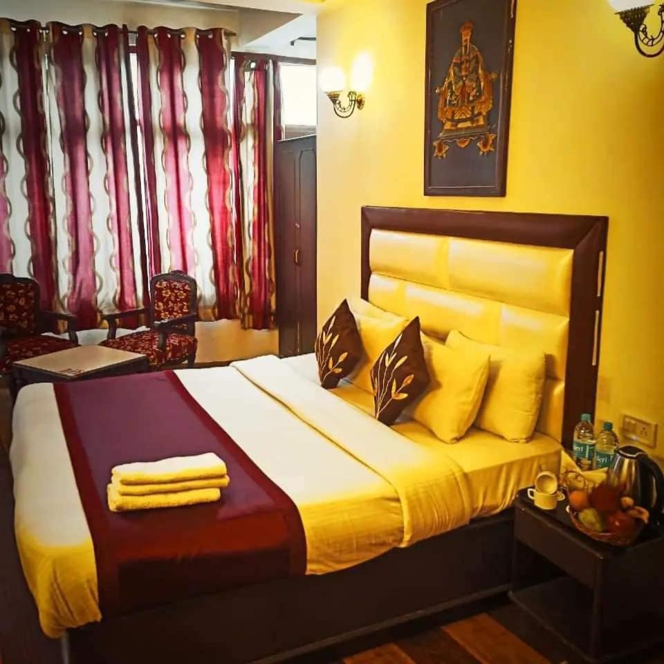 Hotel Kalinga Intercontinental Manali Екстер'єр фото